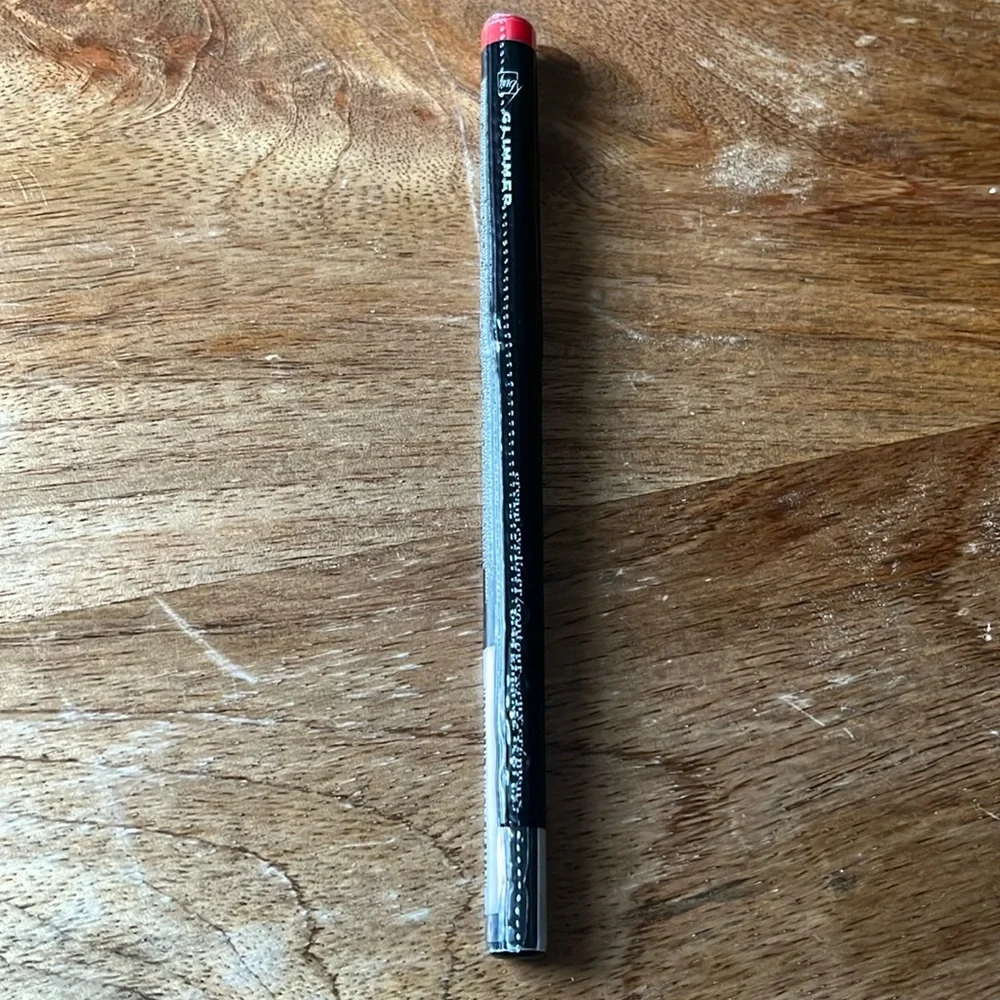5/$25 Avon fmg Glimmer Cream Eyeliner in Blackest Black